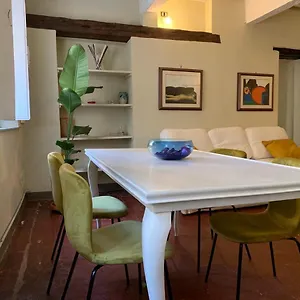 Appartamento Incantevole Nel Cuore Di, Lucca